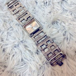 💎 GUESS Watch 💎 with zirconia crystals